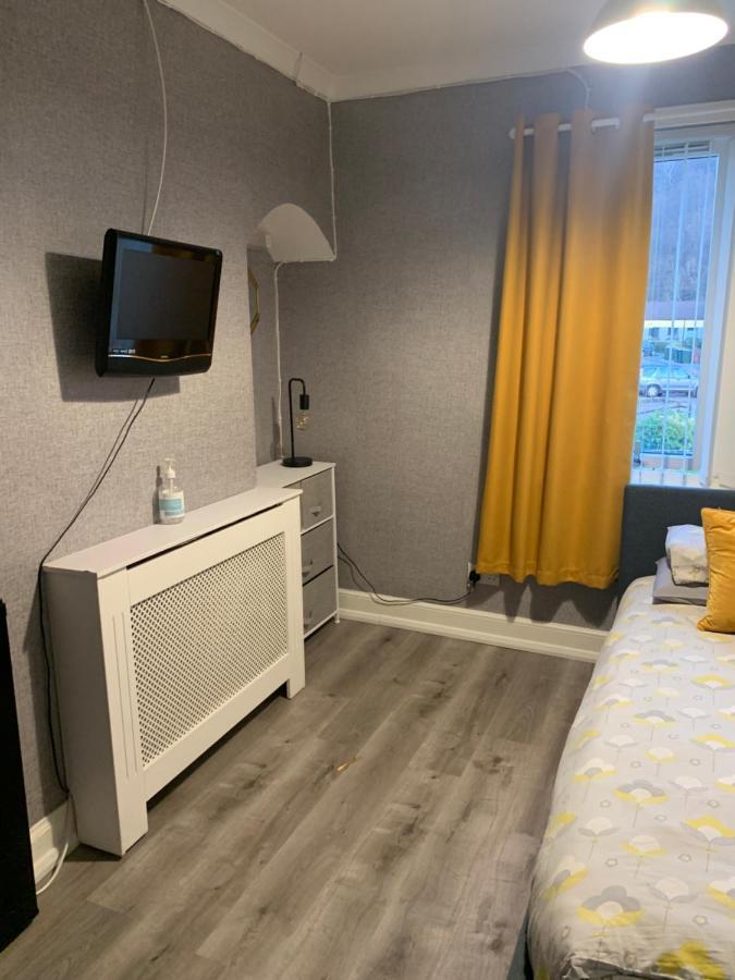 Nevis Rooms - Self Check In With Free Onsite Parking Inverlochy Exterior foto
