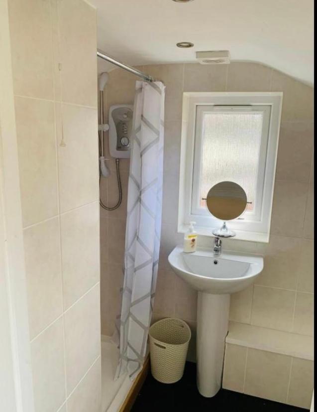 Nevis Rooms - Self Check In With Free Onsite Parking Inverlochy Exterior foto